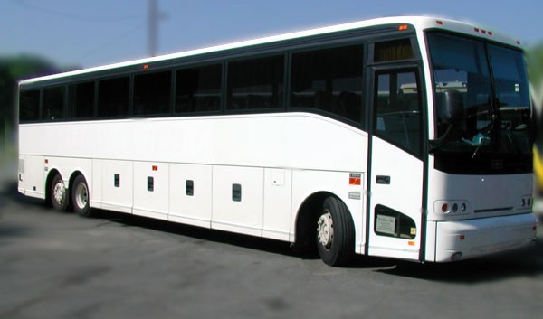 Choosing the Best Charter Bus Tour Packages